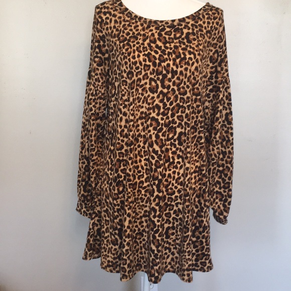 Umgee Cheetah Print Long Puff Sleeve Dress NWT - Picture 3 of 6